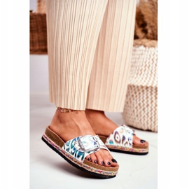 Dámské pantofle Big Star s metalickým vzorem DD274127 bílý fialový stříbrný zelená 1 Dámské pantofle Big Star s metalickým vzorem DD274127 bílý fialový stříbrný zelená 1