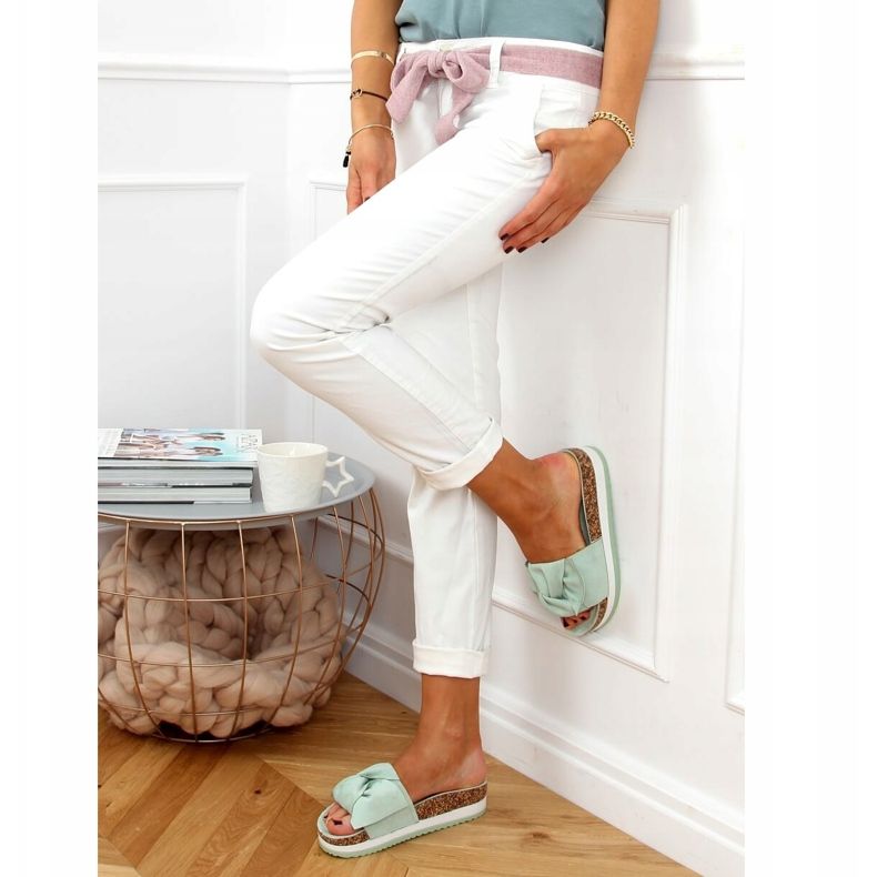 Mint 8228 Zelené pantofle na vysoké podrážce zelená 2