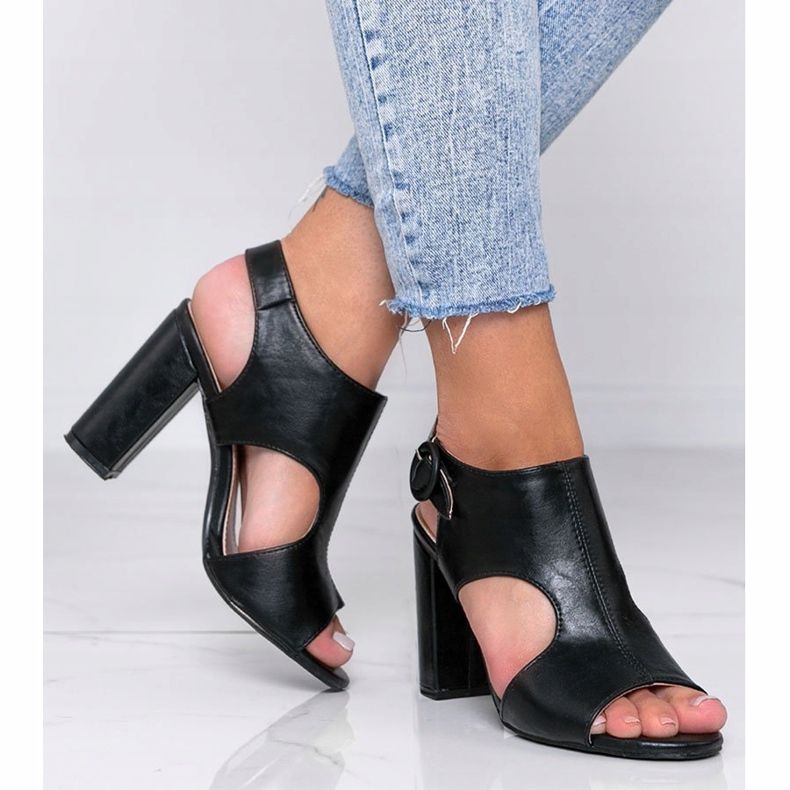 Černé sandály na sloupku ve stylu Candy černý 1
