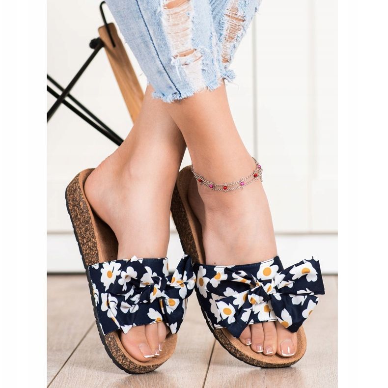 SHELOVET Módní pantofle s květinami námořnická modrá 1