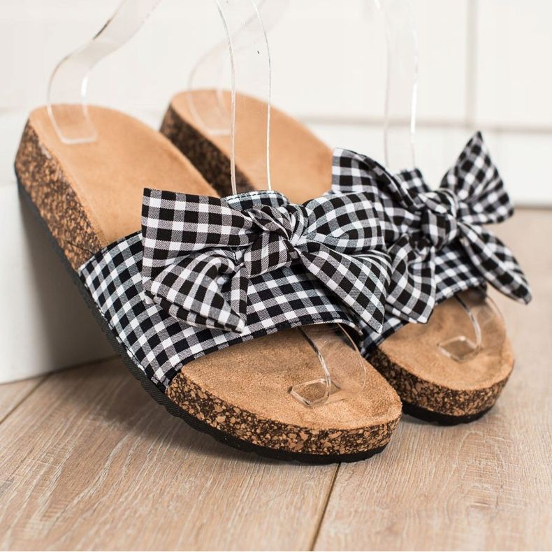 SHELOVET Módní kostkované pantofle bílý černá 2