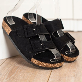 SHELOVET Pohodlné pantofle se sponami černá 2