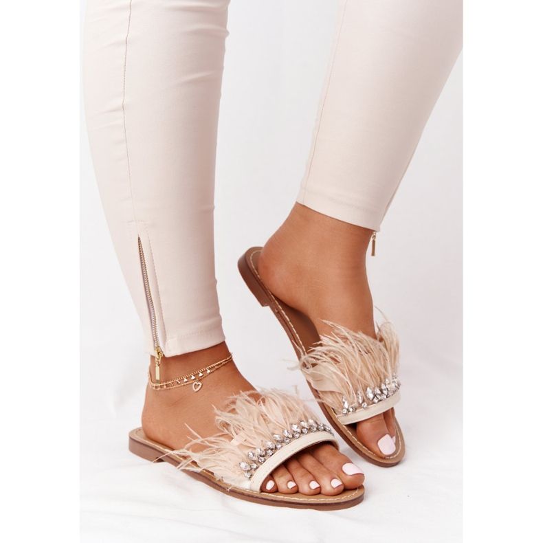 Pantofle s peřím Lu Boo béžové béžový 2 Pantofle s peřím Lu Boo béžové béžový 2