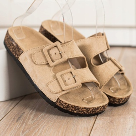 SHELOVET Pohodlné pantofle se sponami béžový 2