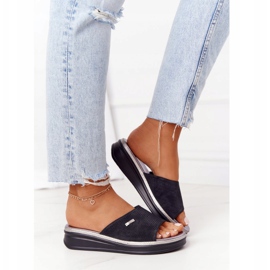 Černé pantofle na klínku Sergio Leone SK042 černý 2