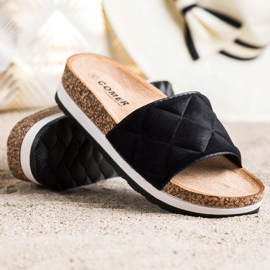 Comer Pohodlné pantofle na platformě černý 1