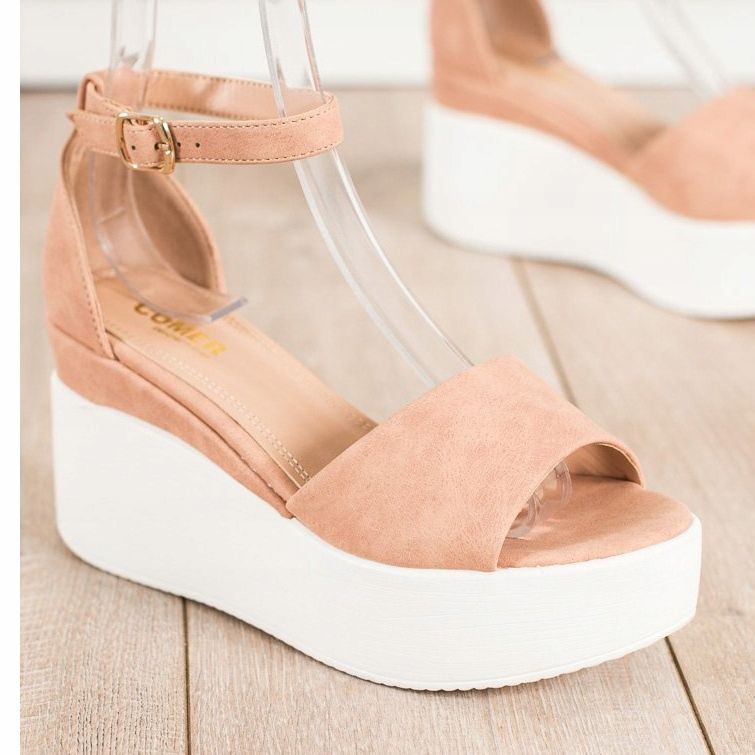 Comer Lehké sandály na platformě béžový 1