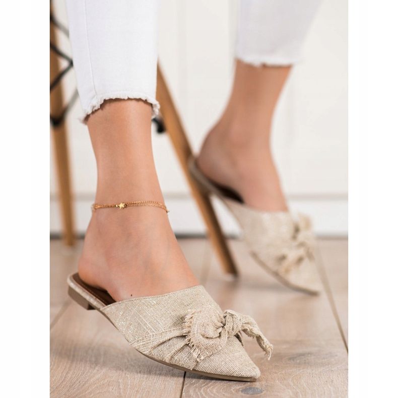 SHELOVET Elegantní pantofle ve Spitzu béžový 1