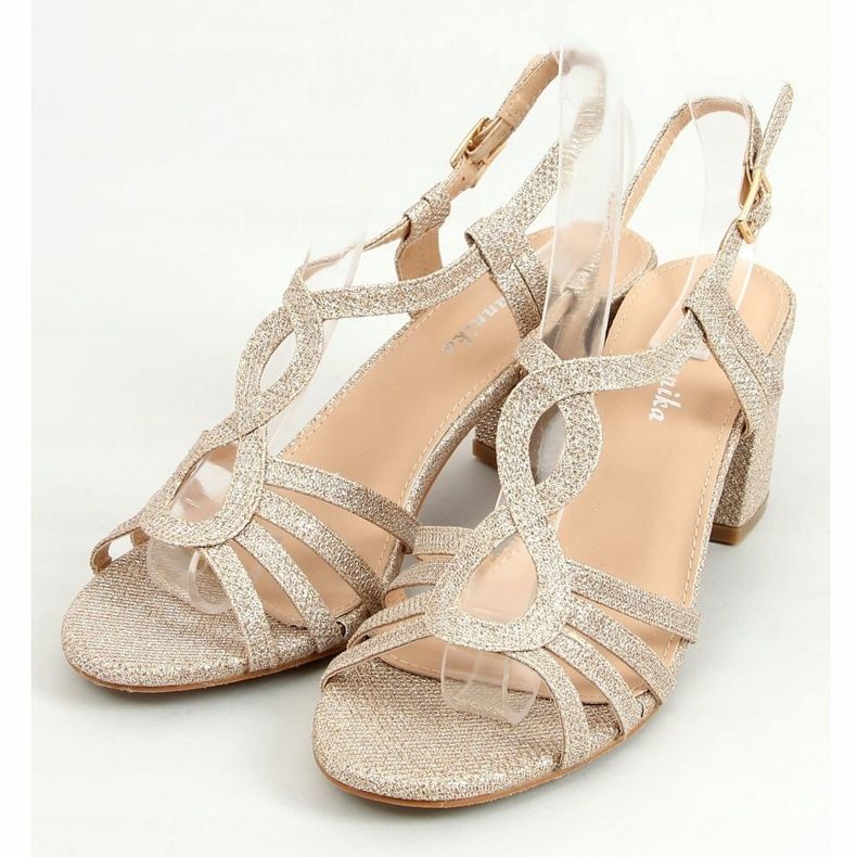 Zlaté sandály na podpatku A3083 Gold zlatý 1 Zlaté sandály na podpatku A3083 Gold zlatý 1