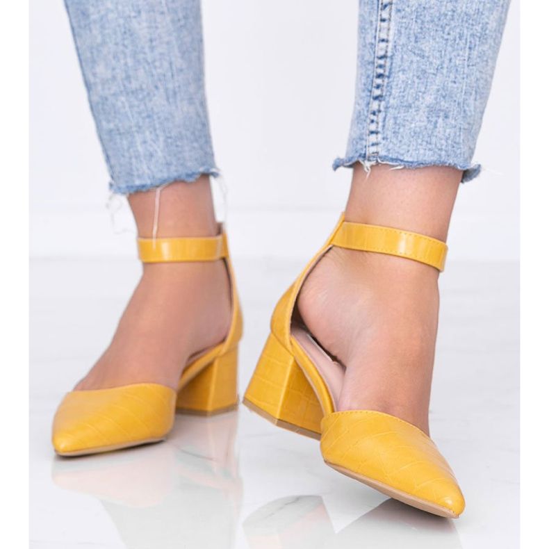 Hořčičné raketoplány na bloku Lindsey žlutá 1