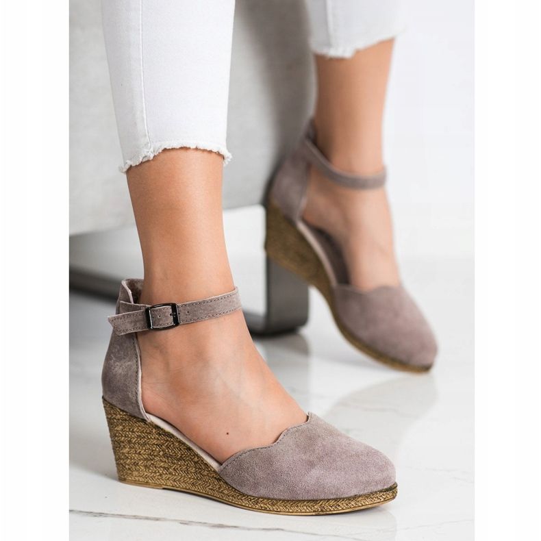 Filippo Kožené sandály na klínku hnědý 1 Filippo Kožené sandály na klínku hnědý 1