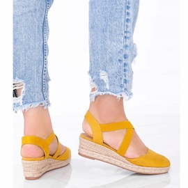 Hořčičné espadrilky na klínu Monic žluť 1