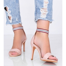 Béžové sandály na jehlovém podpatku od Michel béžový 1