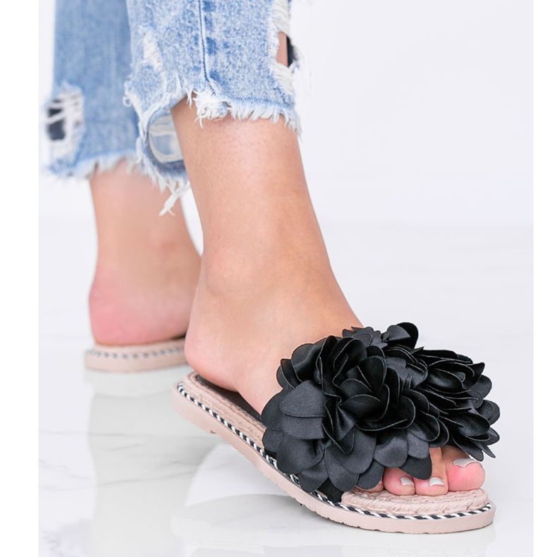 Černé dámské pantofle od Dain černá 1 Černé dámské pantofle od Dain černá 1