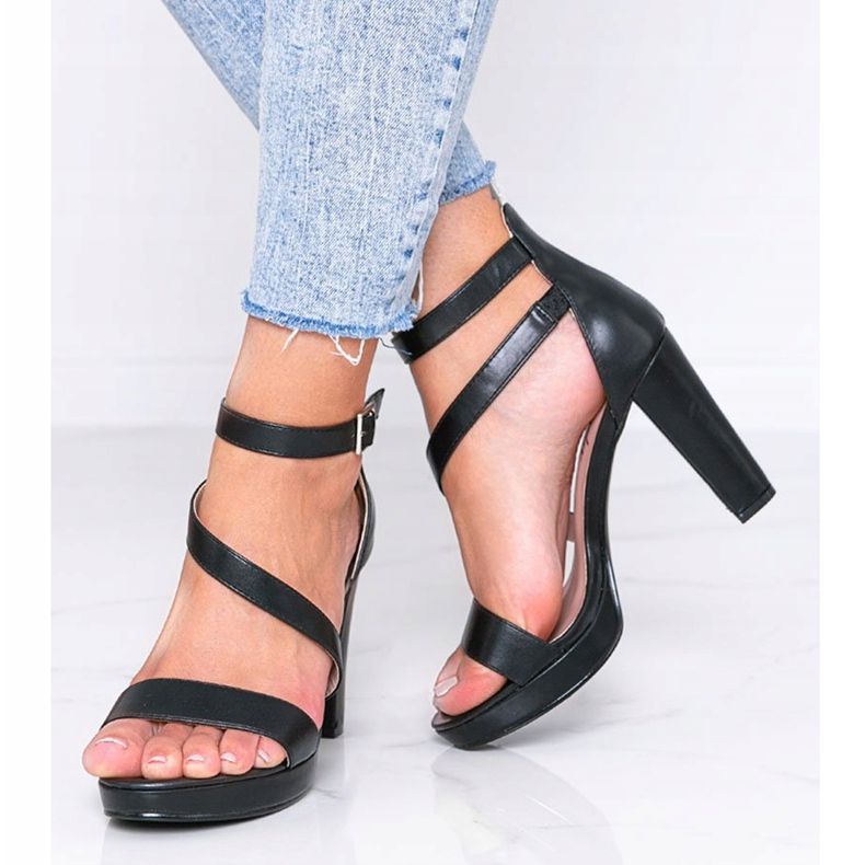 Černé sandály na platformě Got You černá 1 Černé sandály na platformě Got You černá 1