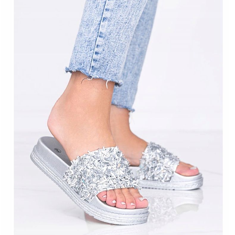 Stříbrné pantofle se zirkony Love Bling stříbrný 1