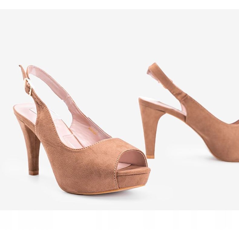 Junovy hnědé sandály na jehlovém podpatku hnědý 1