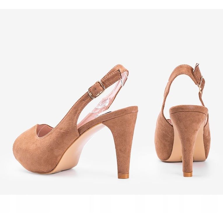 Junovy hnědé sandály na jehlovém podpatku hnědý 2