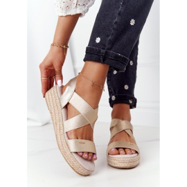 Klínové sandály s žebrovaným Big Star HH274414 Golden zlatý 1