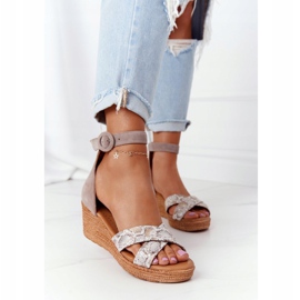 Semišové klínové sandály Maciejka 04565-04 béžovo-zlaté béžový 1