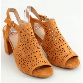 Sandály prolamované vysoké podpatky velbloud 429-10 Camel hnědý 1 Sandály prolamované vysoké podpatky velbloud 429-10 Camel hnědý 1