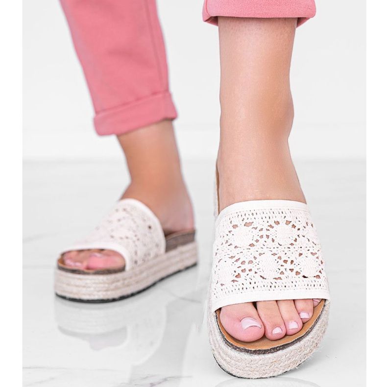 Béžové krajkové pantofle Glam Shape béžový 1 Béžové krajkové pantofle Glam Shape béžový 1