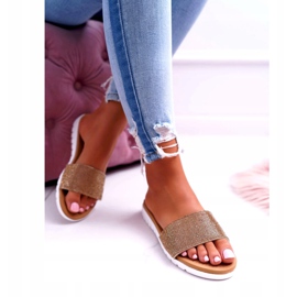 Zlaté dámské pantofle Lu Boo s dobrotami zlatý 1