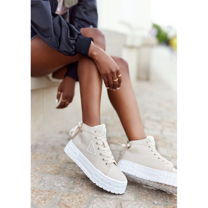 Dámské vysoké tenisky na béžové manhattanské platformě béžový 2