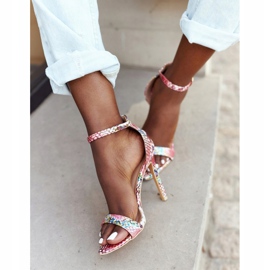 Sandály na vysokém podpatku s hadím vzorem Lu Boo růžové růžový vícebarevný 1