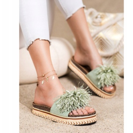 SHELOVET Módní pantofle s třásněmi zelená 1