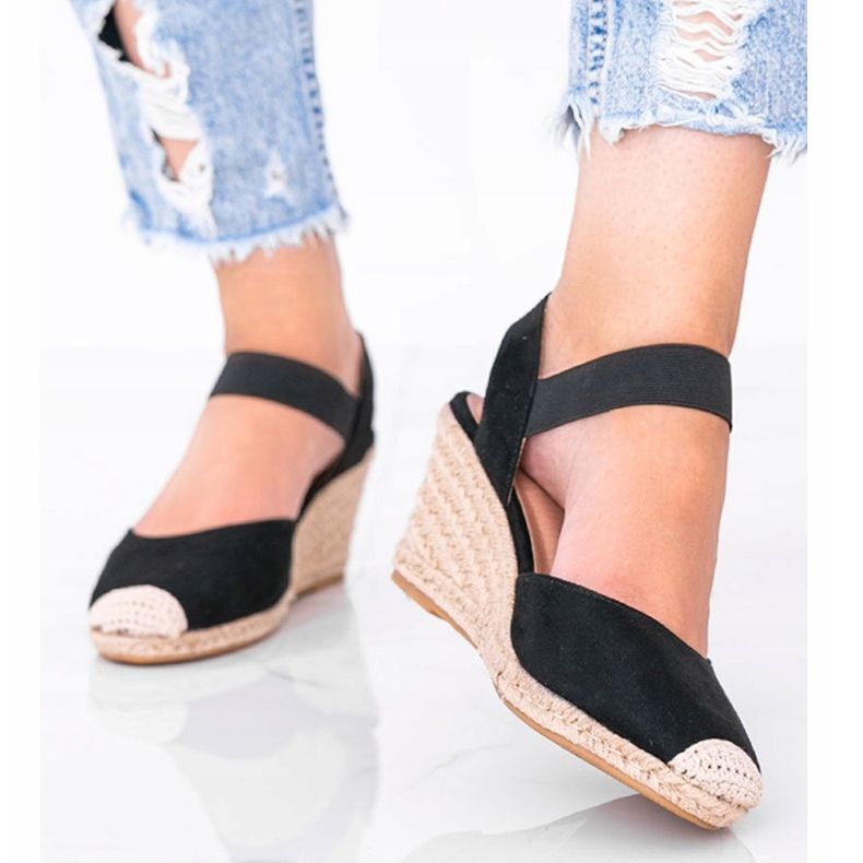 Černé espadrilky na klínku Louise černý 1