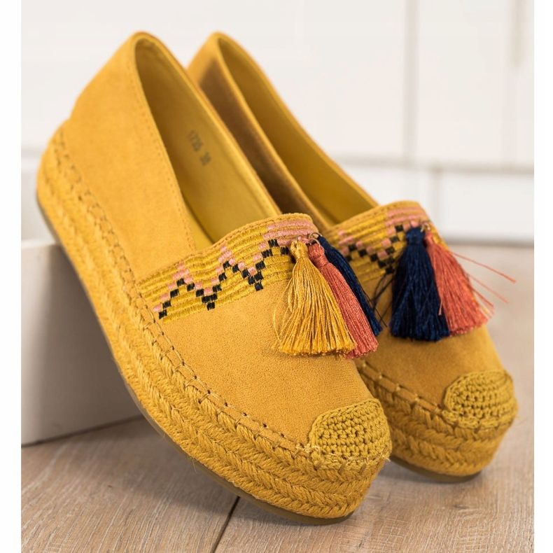 Coura Semišové espadrilky s třásněmi žluť 2