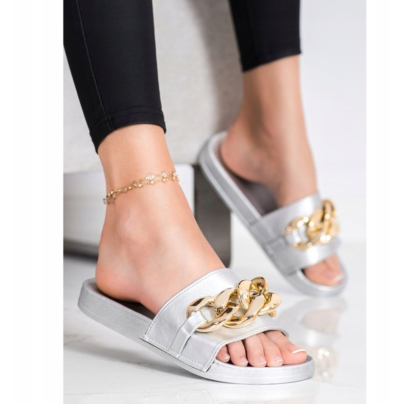 SHELOVET Stříbrné pantofle s ozdobou stříbrný 2