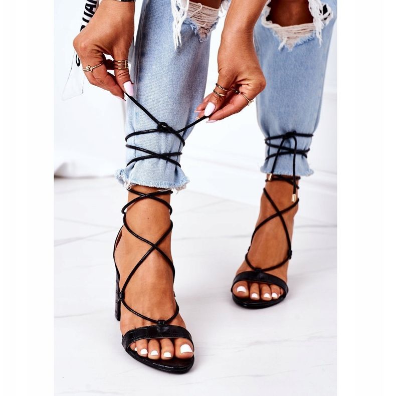 PS1 Svázané sandály na černém mole černá 2