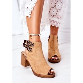 Semišové sandály na baru Lu Boo Camel Leopard hnědý 2 Semišové sandály na baru Lu Boo Camel Leopard hnědý 2