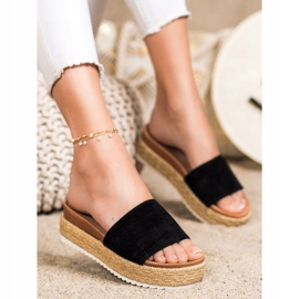 SHELOVET Klasické pantofle na platformě černý 1