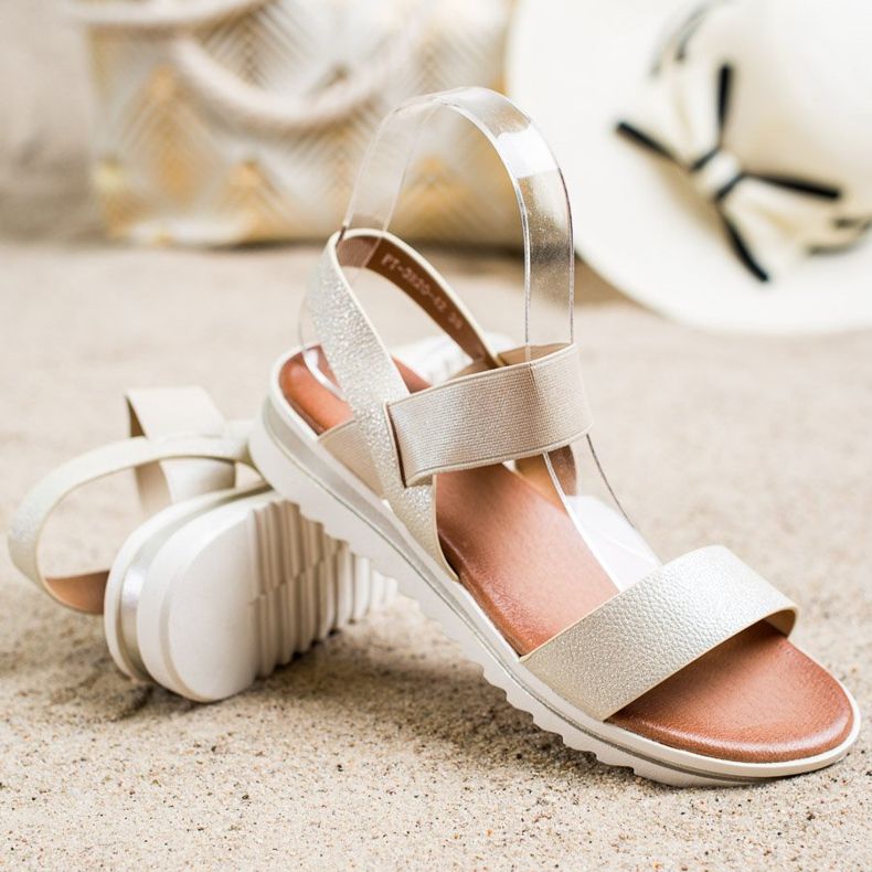 Best Shoes Módní nazouvací sandály zlatý 1