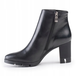 Marco Shoes Odvážné kozačky z přírodní lícové kůže na tlustém podpatku černý 2