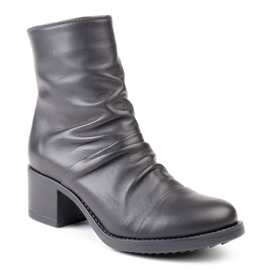 Marco Shoes Pohodlné černé kožené boty s řasením černý 1