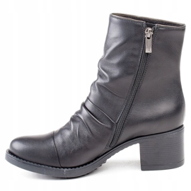 Marco Shoes Pohodlné černé kožené boty s řasením černý 2