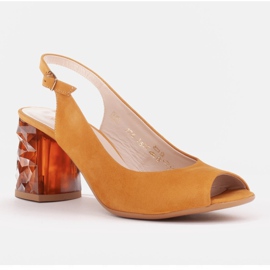 Marco Shoes Kožené sandály žluté s patou 3D 1517P žlutá 1 Marco Shoes Kožené sandály žluté s patou 3D 1517P žlutá 1