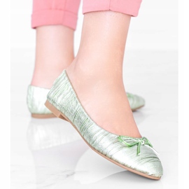Zelené lesklé dámské baletky Ayris zelená 1 Zelené lesklé dámské baletky Ayris zelená 1