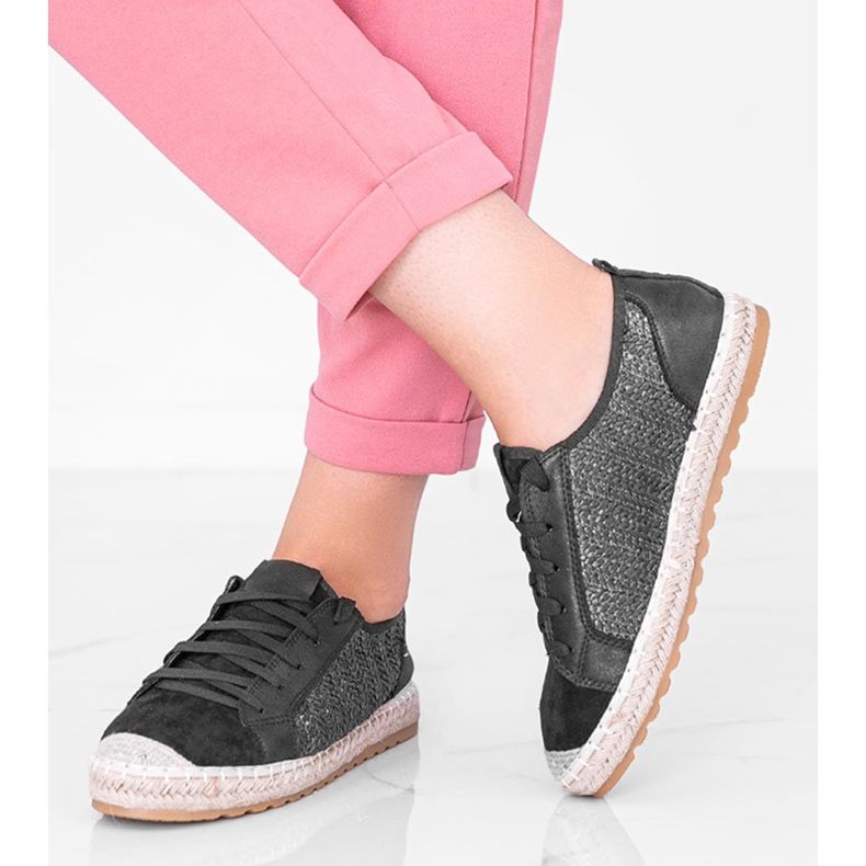 Espadrilky svázané černou vanilkou černý 1
