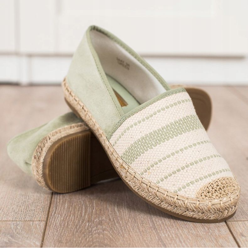 Ideal Shoes Espadrilky se vzorem zelený 1
