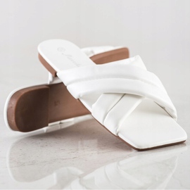 Mannika Pohodlné pantofle z ekologické kůže bílý 1