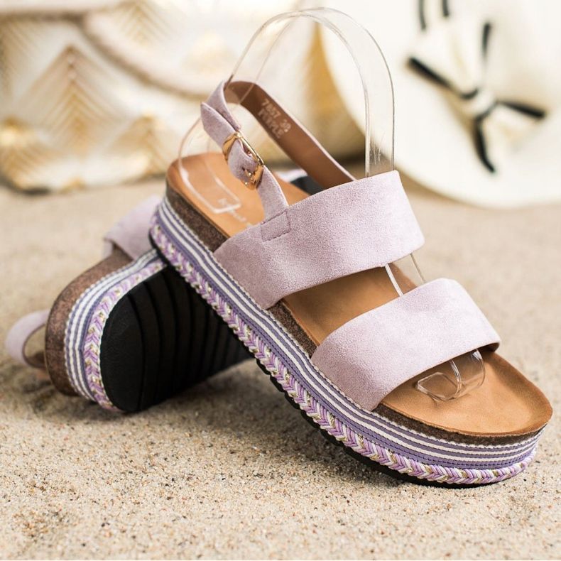 Ideal Shoes Semišové sandály na platformě fialová 1