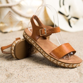 SHELOVET Pohodlné hnědé sandály hnědý 1