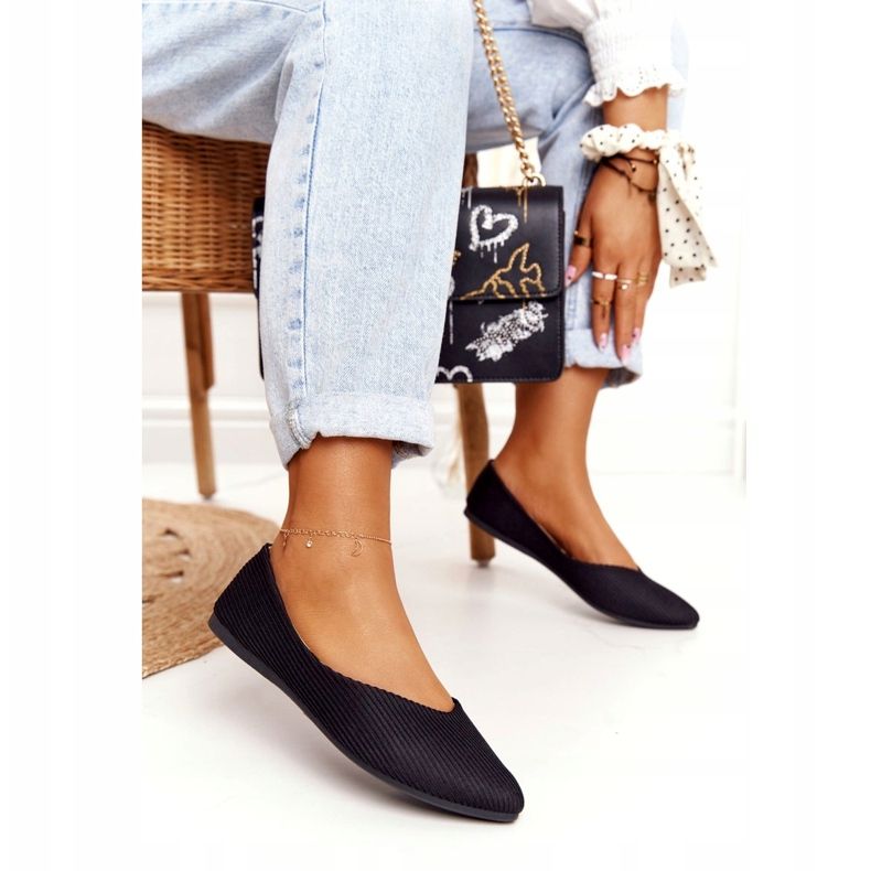 Delikátní baletka ve Spitzu Vinceza 2187 černá 2