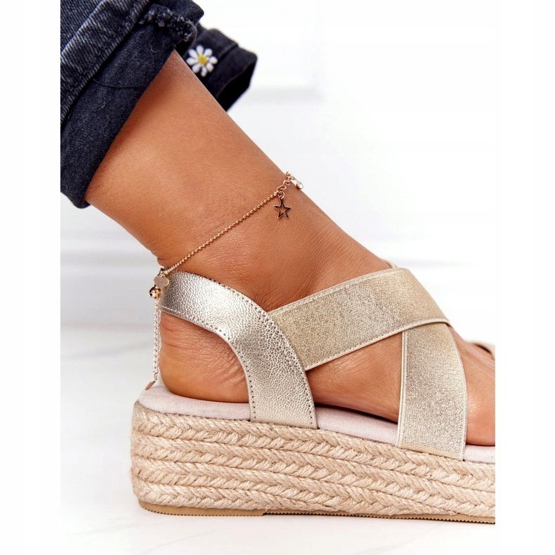 Klínové sandály s žebrovaným Big Star HH274414 Golden zlatý 4