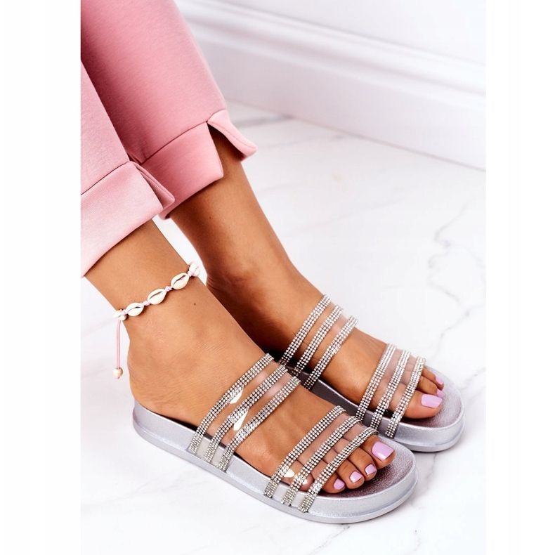 PS1 Gumové pantofle se stříbrným kubickým zirkonem vám chybí 1 PS1 Gumové pantofle se stříbrným kubickým zirkonem vám chybí 1